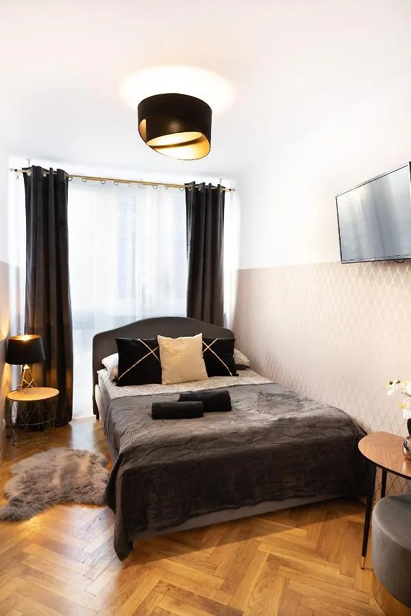 Clicktheflat Pereca City Centre Apart Rooms contacts